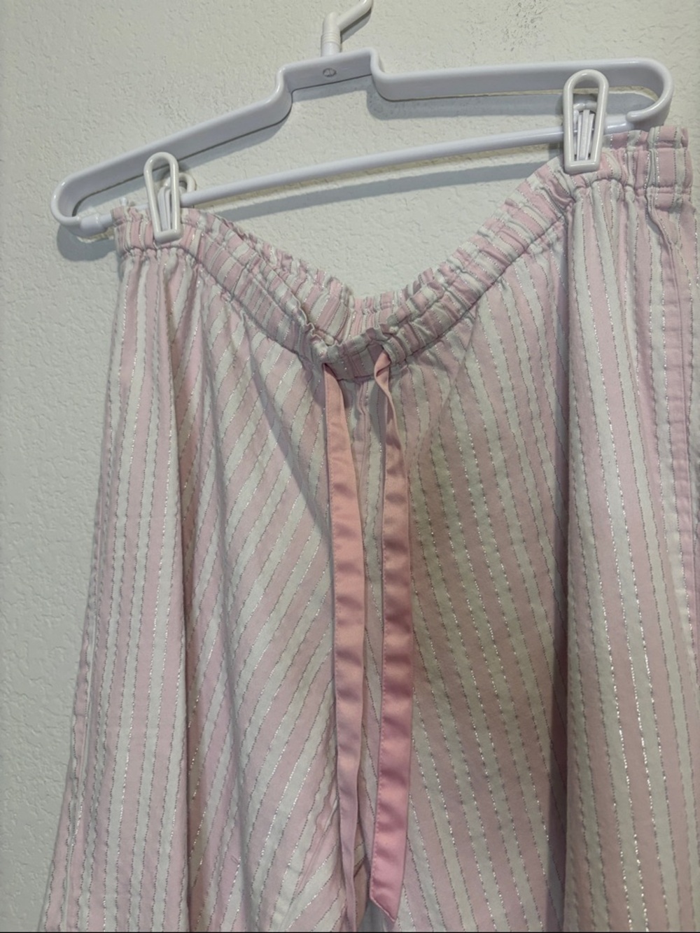 Victoria's Secret Pink & White Striped pajama Set with Silver Accents L - Picture 7 of 7